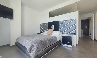 Resale - Villa - Cabo Roig