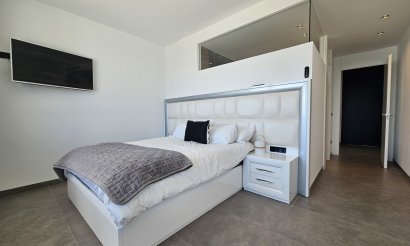 Resale - Villa - Cabo Roig