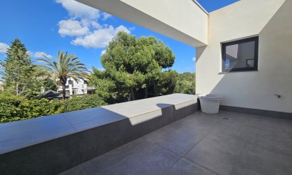 Resale - Villa - Cabo Roig