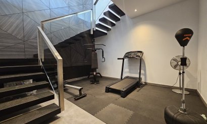 Resale - Villa - Cabo Roig