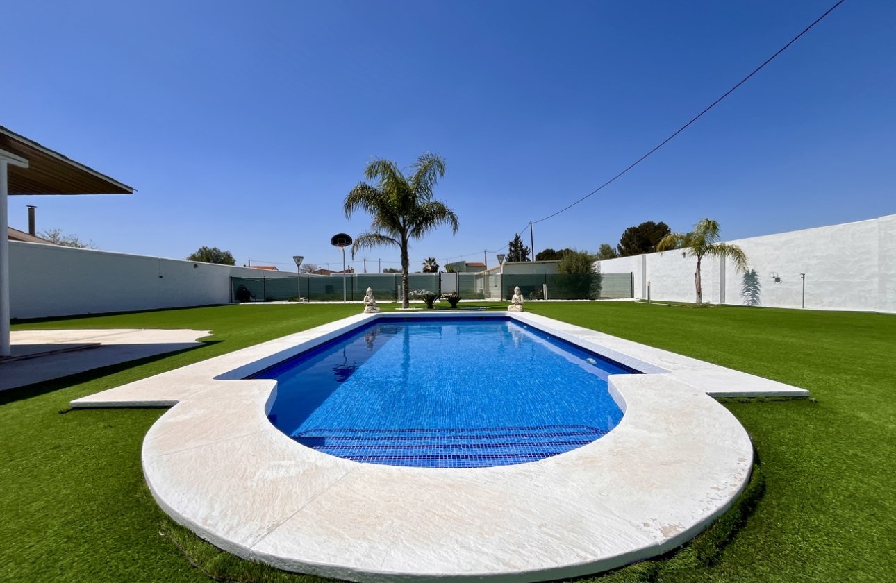 Resale - Villa - Alcantarilla