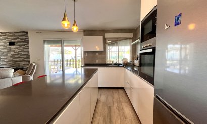 Resale - Villa - Alcantarilla