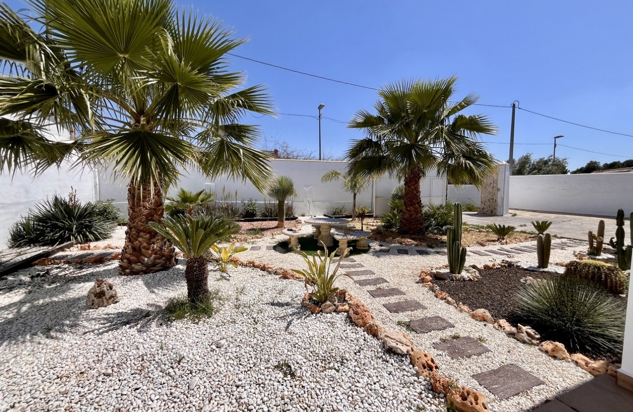 Resale - Villa - Alcantarilla