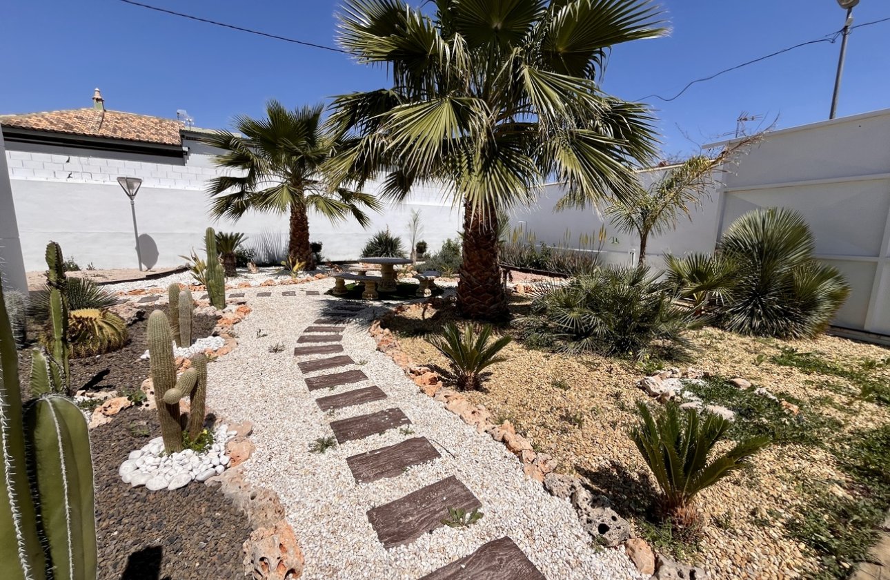 Resale - Villa - Alcantarilla