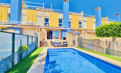 Resale - Villa - Cabo Roig