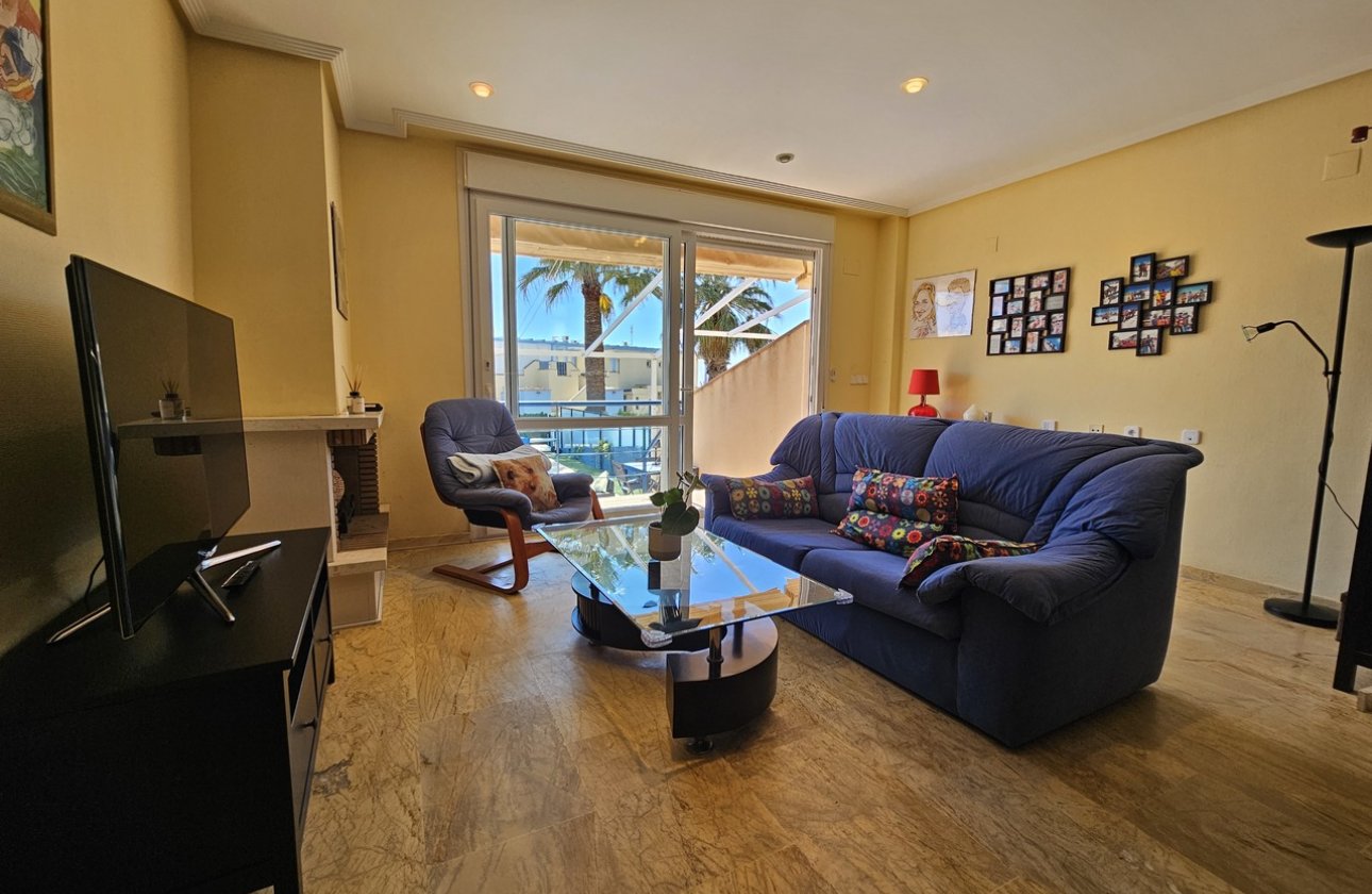 Resale - Villa - Cabo Roig