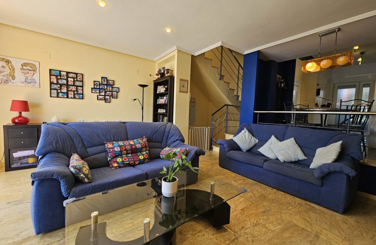 Resale - Villa - Cabo Roig