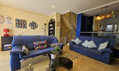 Resale - Villa - Cabo Roig