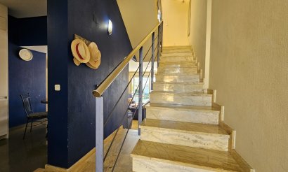 Resale - Villa - Cabo Roig