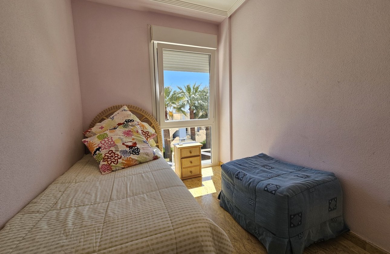 Resale - Villa - Cabo Roig