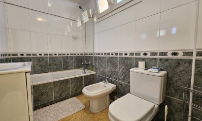 Resale - Villa - Cabo Roig