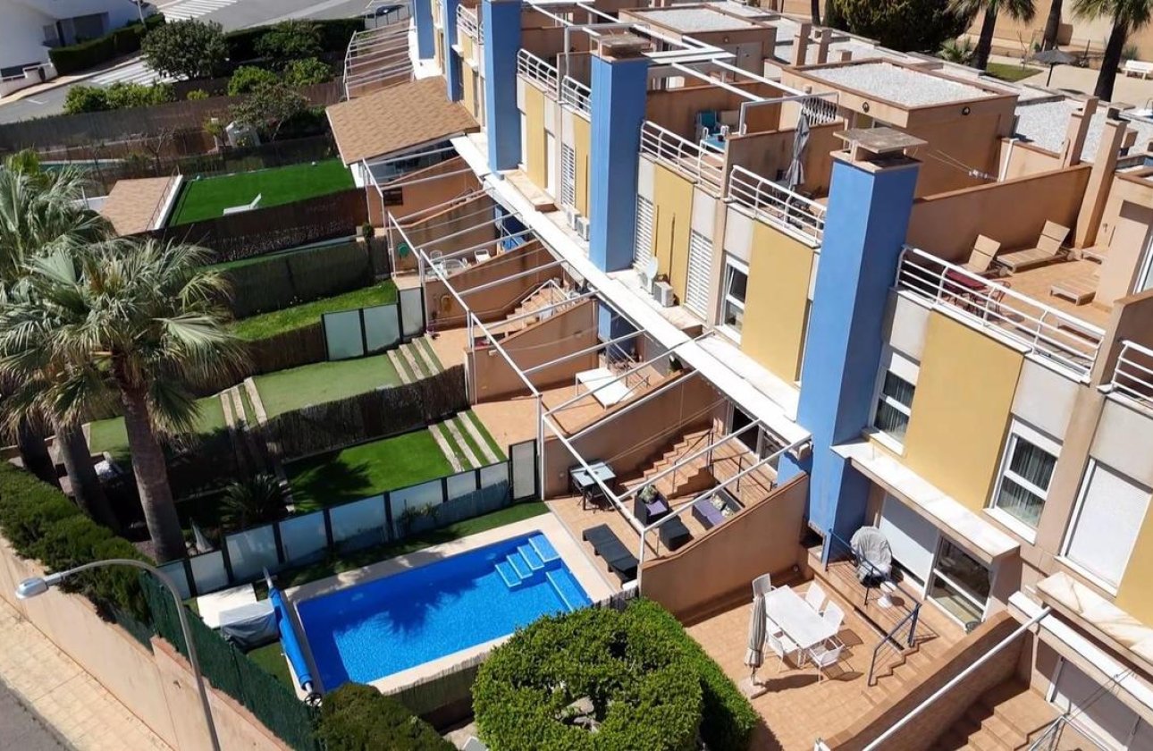 Resale - Villa - Cabo Roig