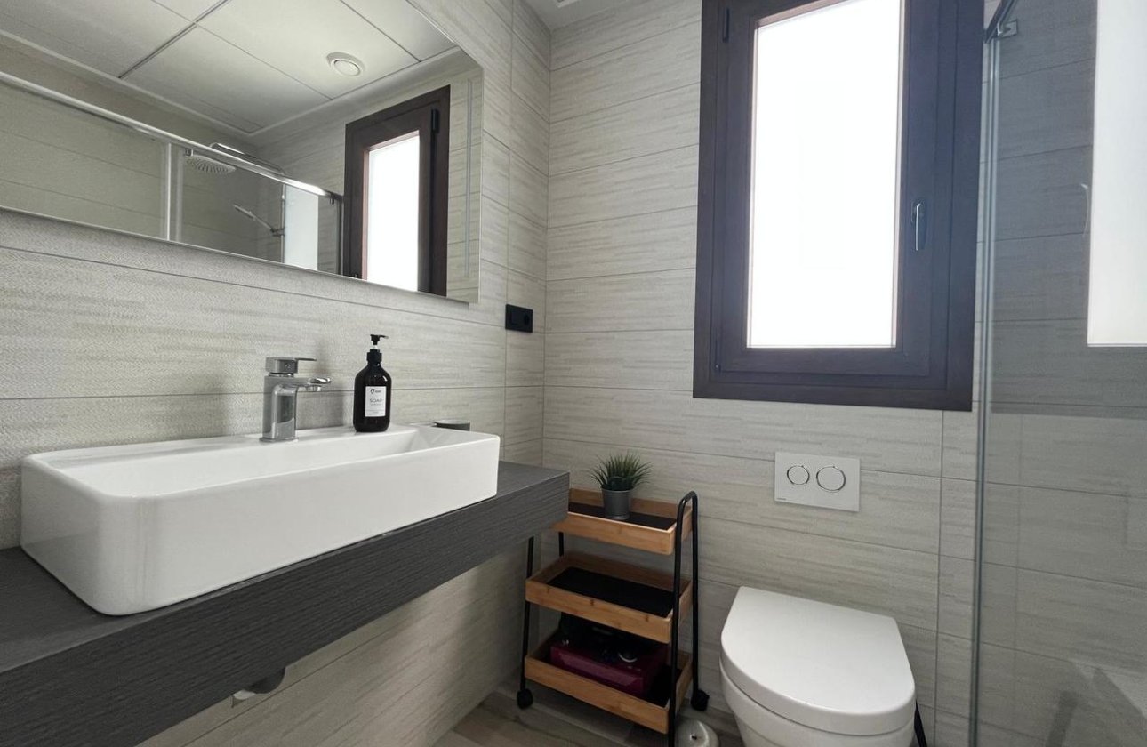 Resale - Villa - Los Balcones