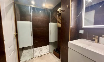 Resale - Apartment / flat - Torrevieja