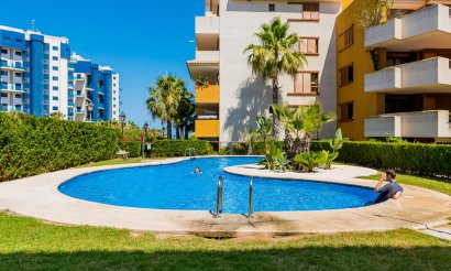Resale - Apartment / flat - Punta Prima