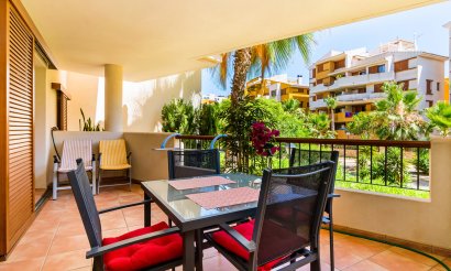 Resale - Apartment / flat - Punta Prima