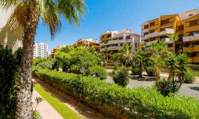 Resale - Apartment / flat - Punta Prima
