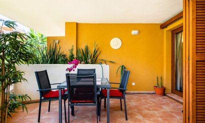 Resale - Apartment / flat - Punta Prima