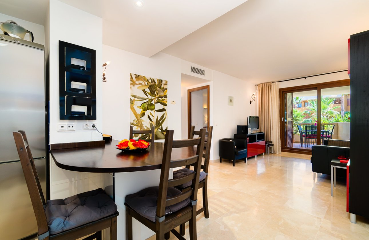 Resale - Apartment / flat - Punta Prima