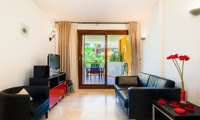 Resale - Apartment / flat - Punta Prima