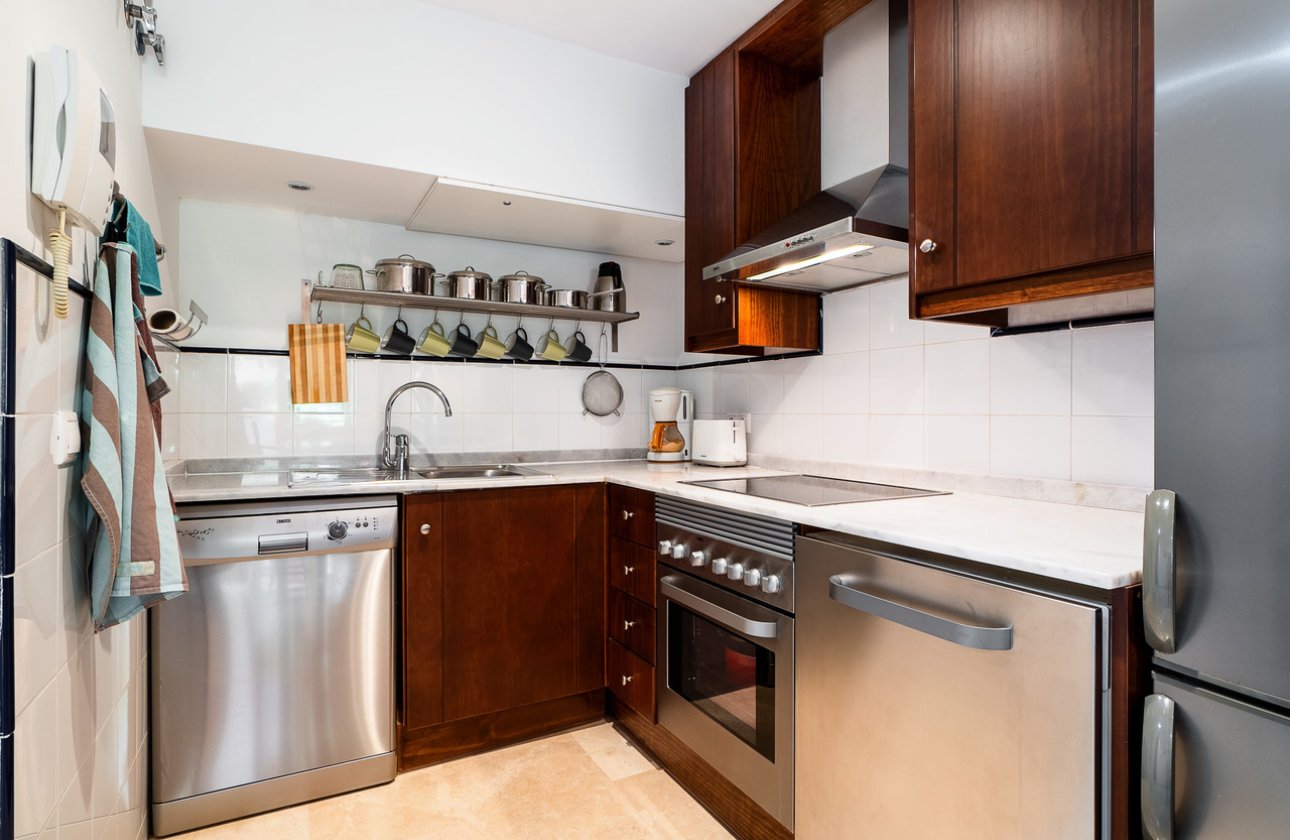 Resale - Apartment / flat - Punta Prima