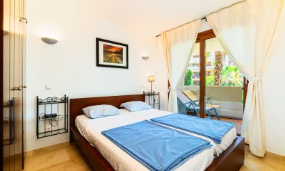 Resale - Apartment / flat - Punta Prima