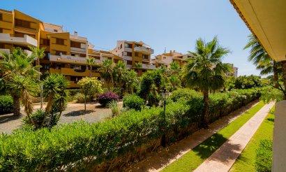 Resale - Apartment / flat - Punta Prima