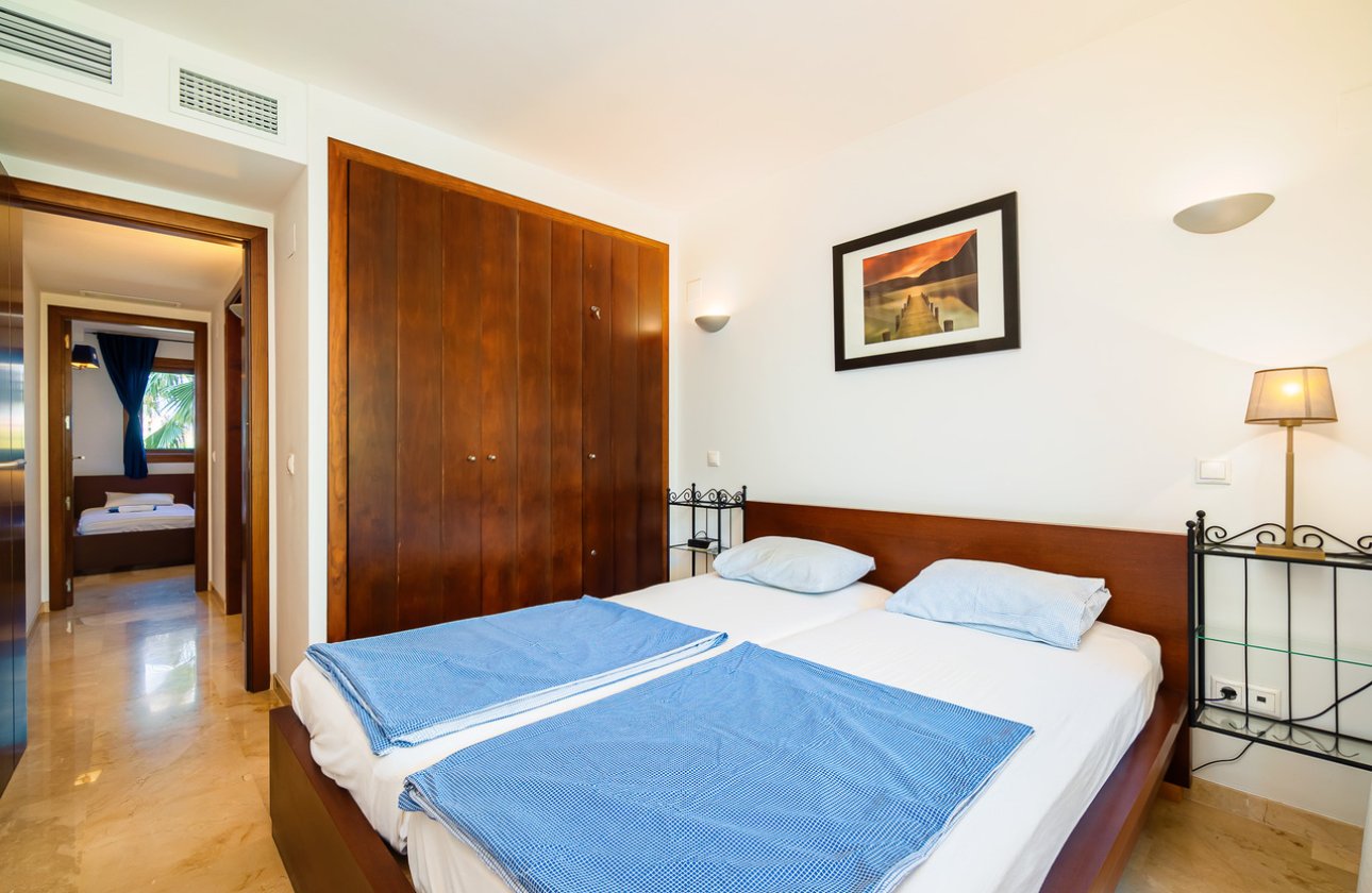 Resale - Apartment / flat - Punta Prima