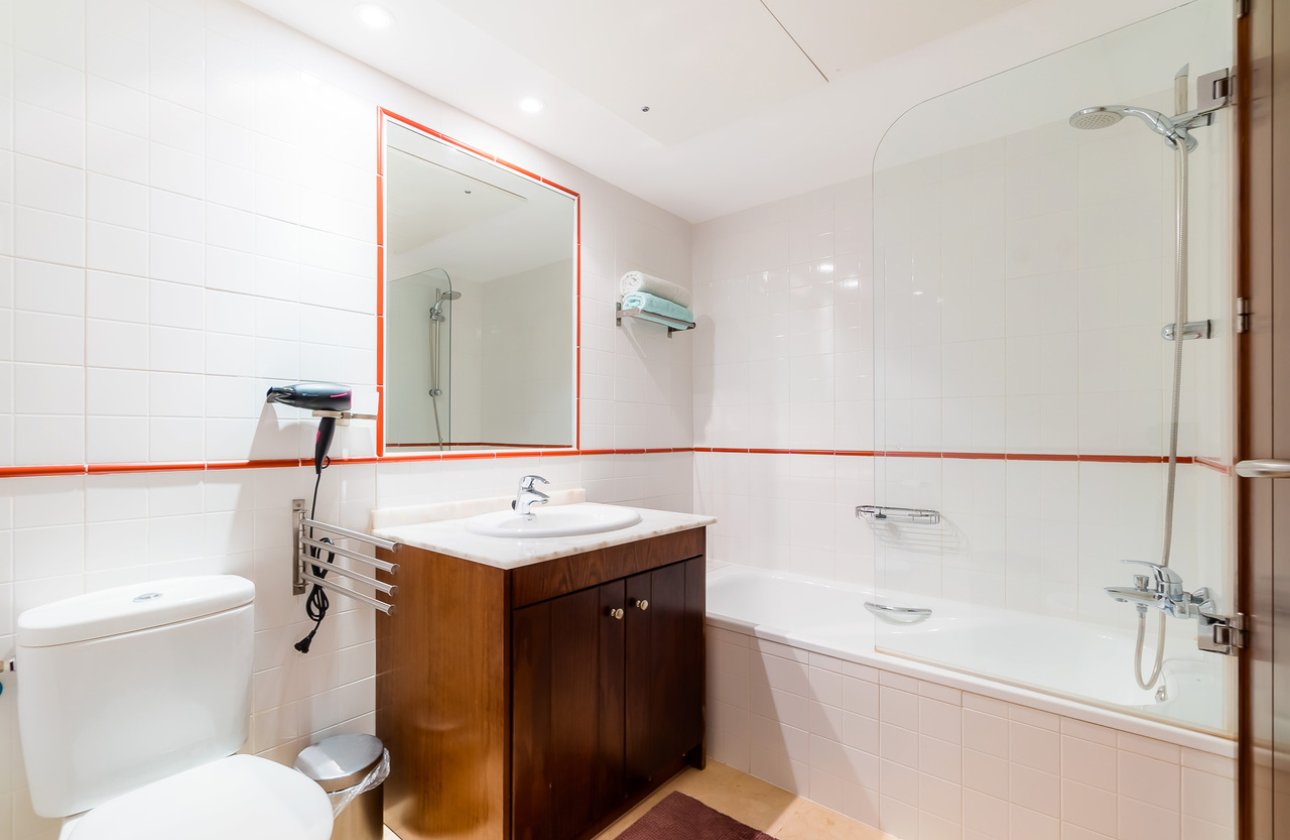 Resale - Apartment / flat - Punta Prima