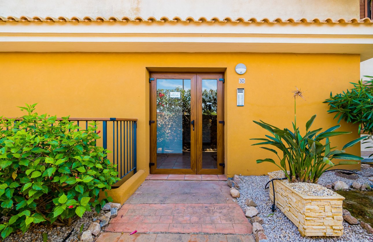 Resale - Apartment / flat - Punta Prima