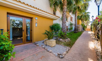 Resale - Apartment / flat - Punta Prima