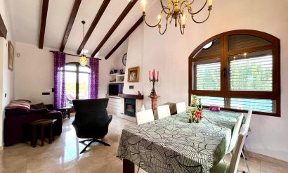 Resale - Villa - Villamartin