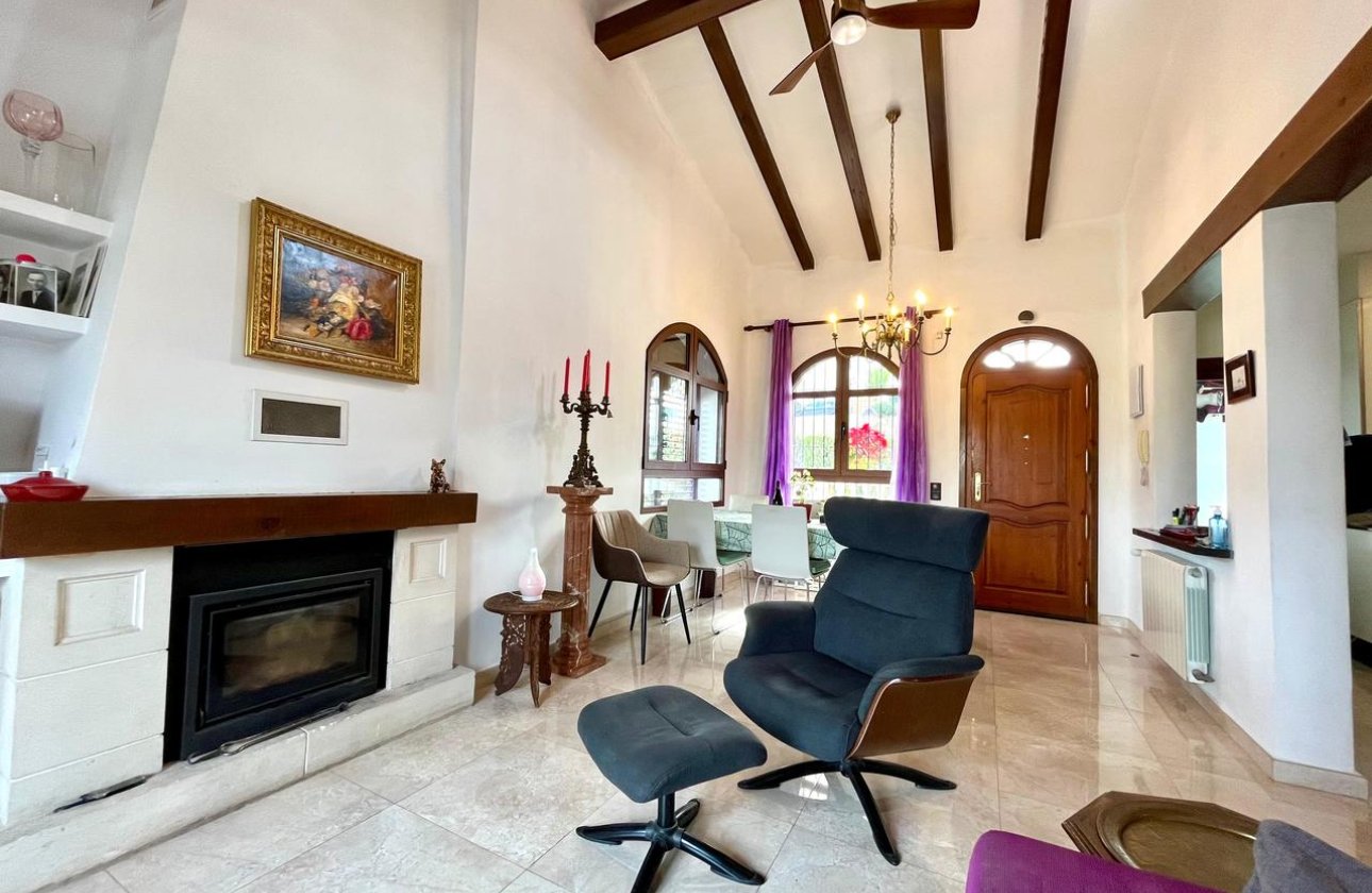 Resale - Villa - Villamartin