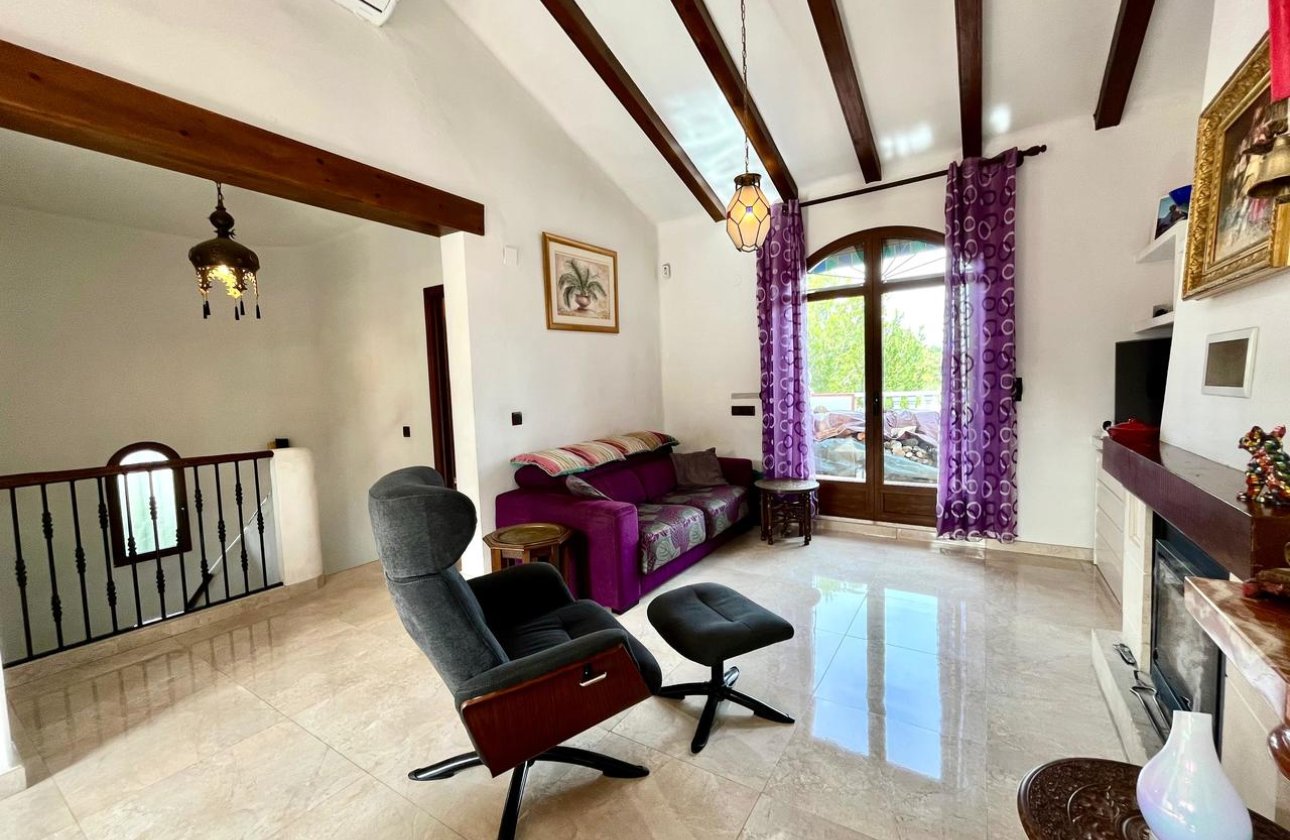 Resale - Villa - Villamartin