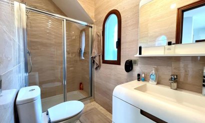 Resale - Villa - Villamartin