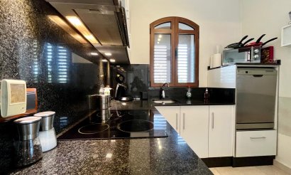 Resale - Villa - Villamartin