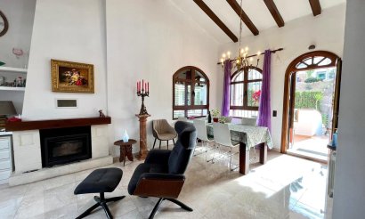 Resale - Villa - Villamartin