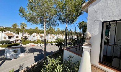 Resale - Villa - Villamartin