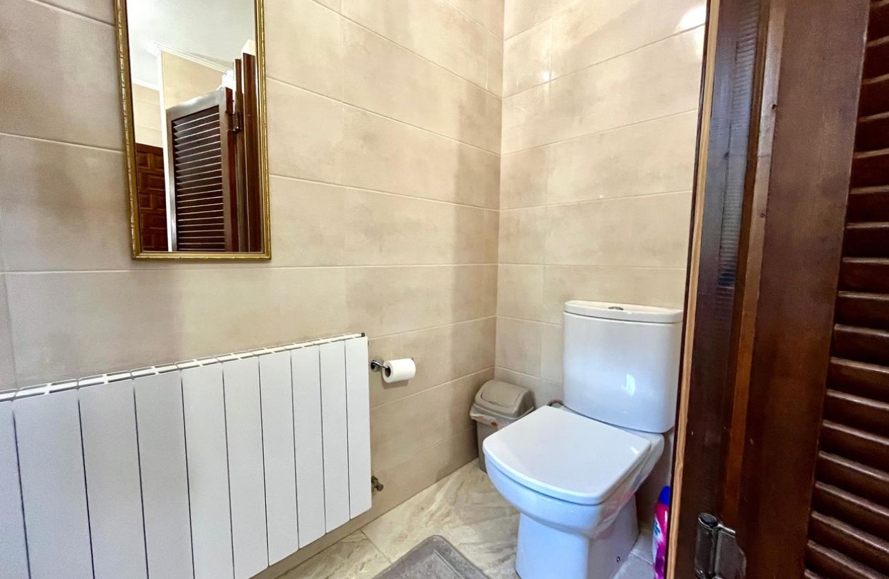 Resale - Villa - Villamartin