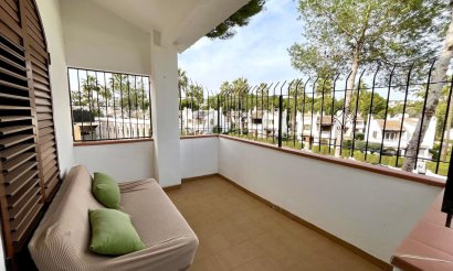 Resale - Villa - Villamartin