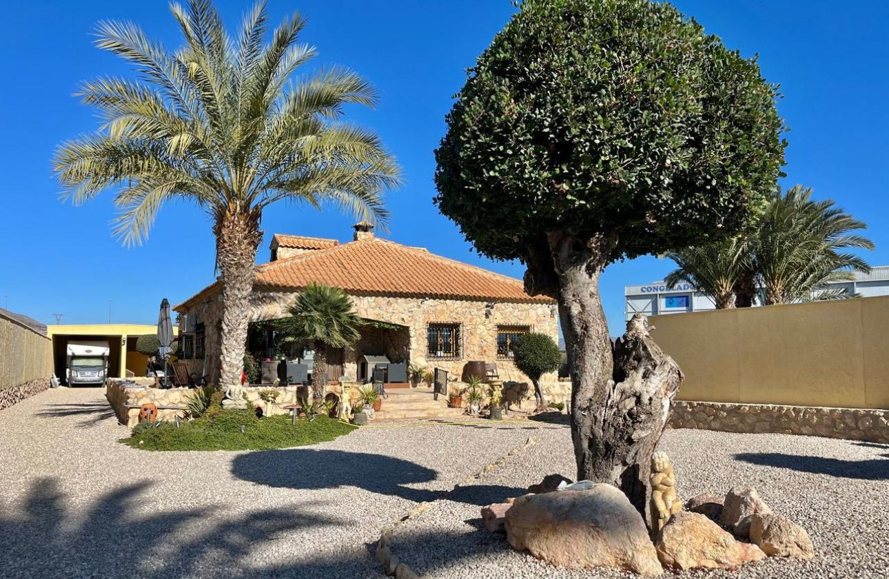 Reventa - Villa - Fortuna