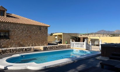 Reventa - Villa - Fortuna