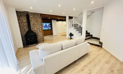 Resale - Villa - Orihuela Costa - Orihuela