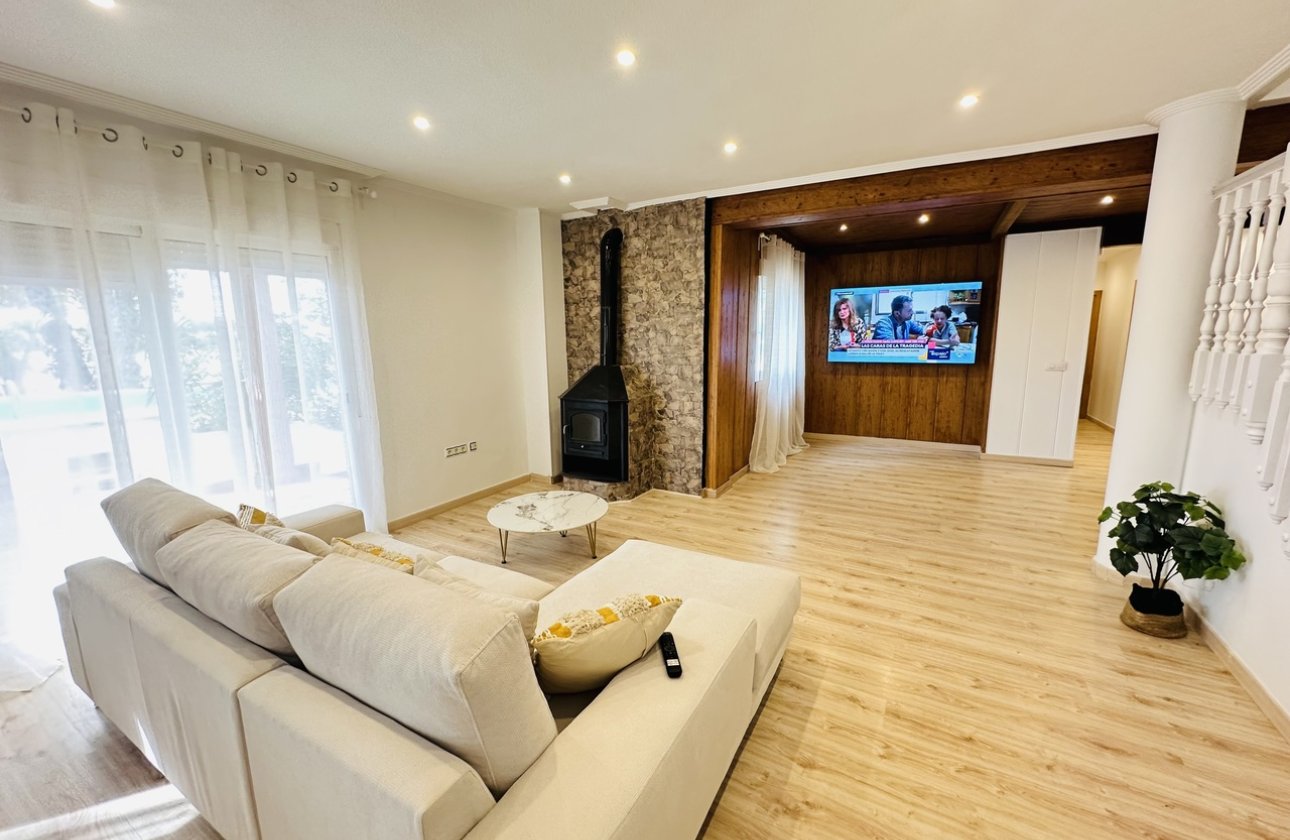 Resale - Villa - Orihuela Costa - Orihuela