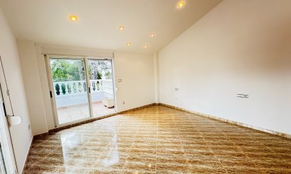 Resale - Villa - Orihuela Costa - Orihuela