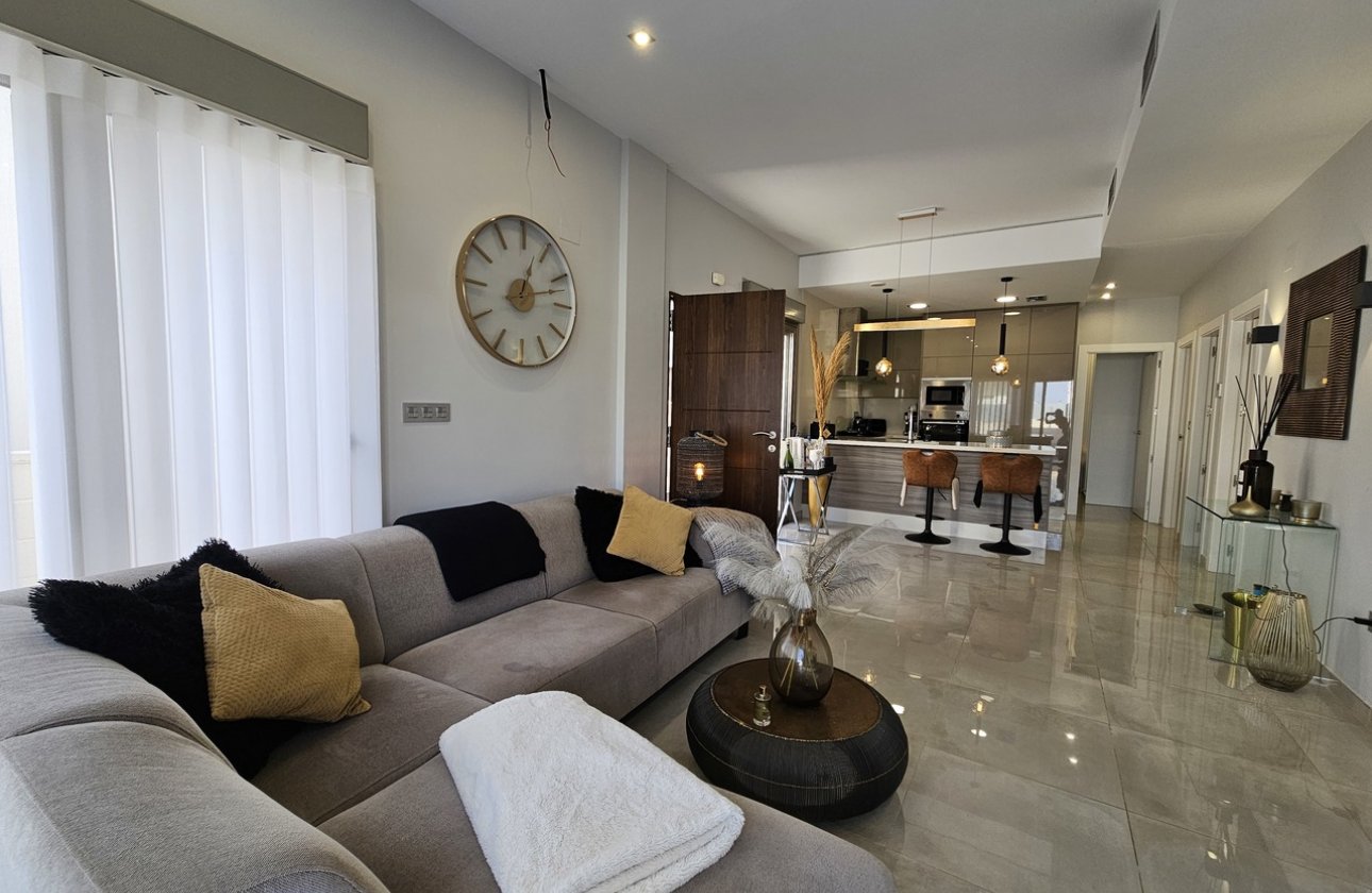 Resale - Villa - Villamartin