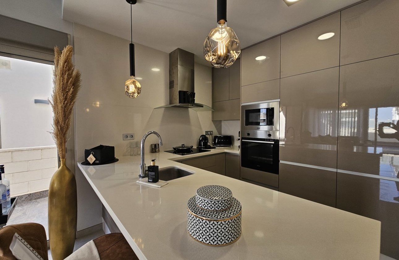 Resale - Villa - Villamartin