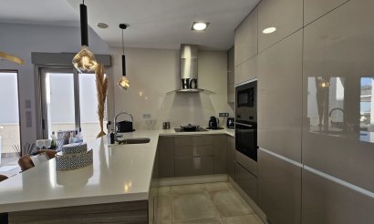 Resale - Villa - Villamartin