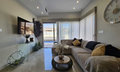 Resale - Villa - Villamartin