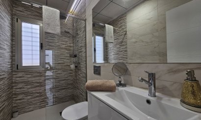 Resale - Villa - Villamartin